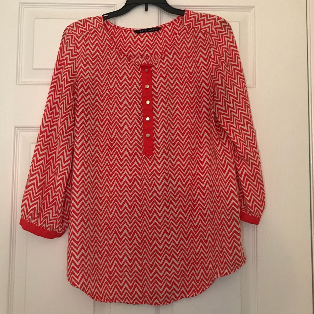 Quarter sleeve chevron blouse